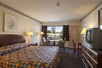 Red Carpet Inn And Suites Scranton Extérieur photo