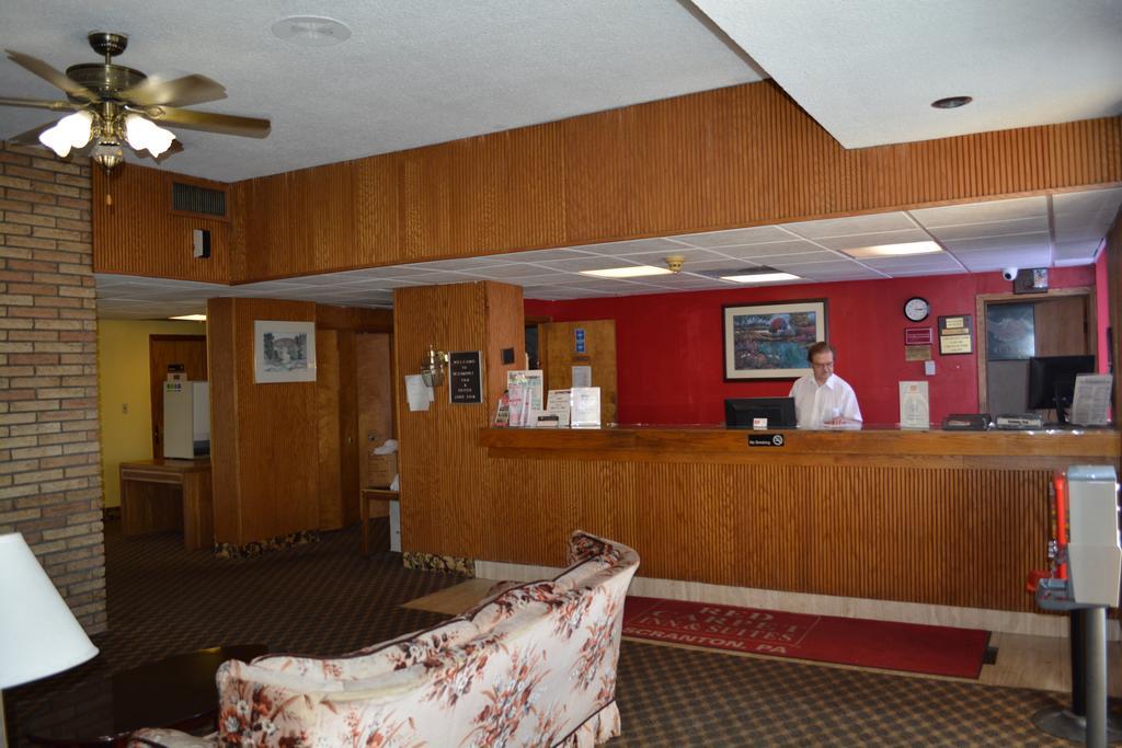Red Carpet Inn And Suites Scranton Extérieur photo