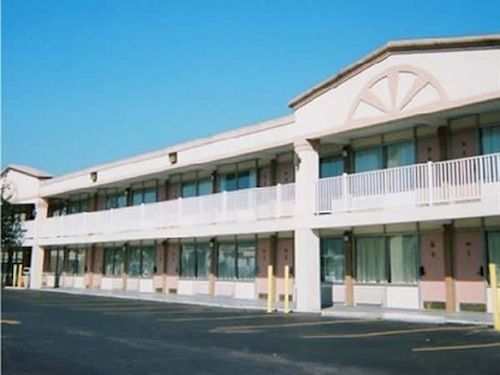 Red Carpet Inn And Suites Scranton Extérieur photo